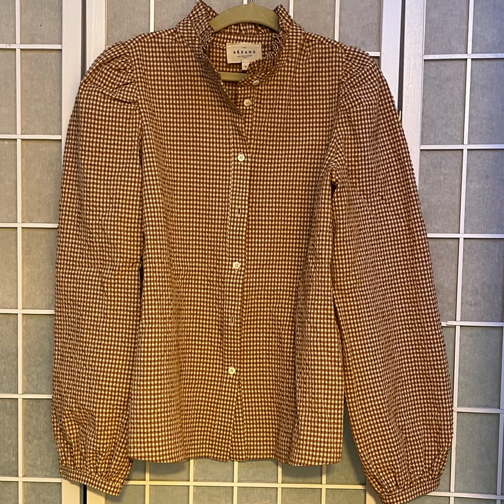 Sezane US 2/ FR 34 shirt. Small gingham print. Like new tan/pink/ecru colors